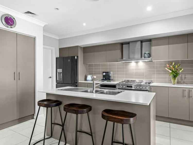 Modern Serene Living Kellyville Family Home