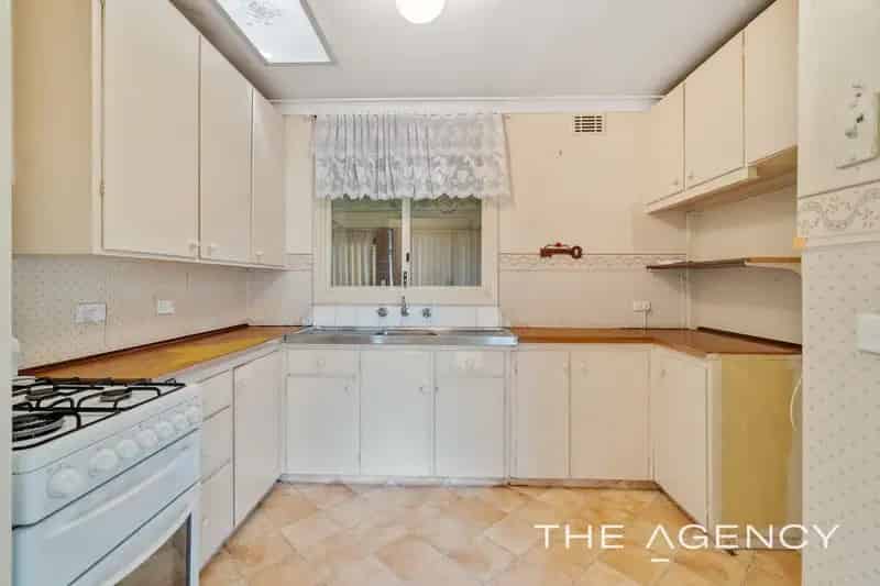 House For Sale - 74 Cameron Street, Langford WA 6147
