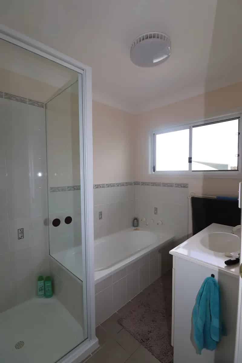 Buy House in Peaceful Rural Setting with Three Bedrooms and Solar Panels