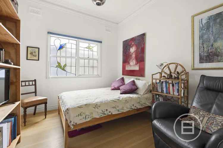 House For Sale in 22, Henderson Street, Melbourne, Victoria