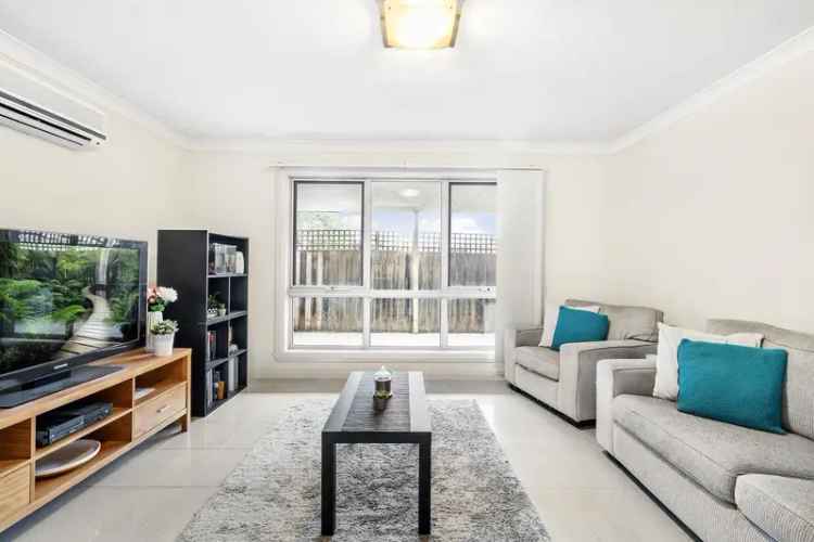 Stylish 2-Bedroom Home Near Altona Gate