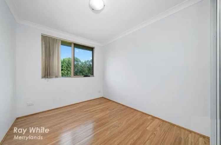 Stylish Granville Apartment Near Parramatta CBD