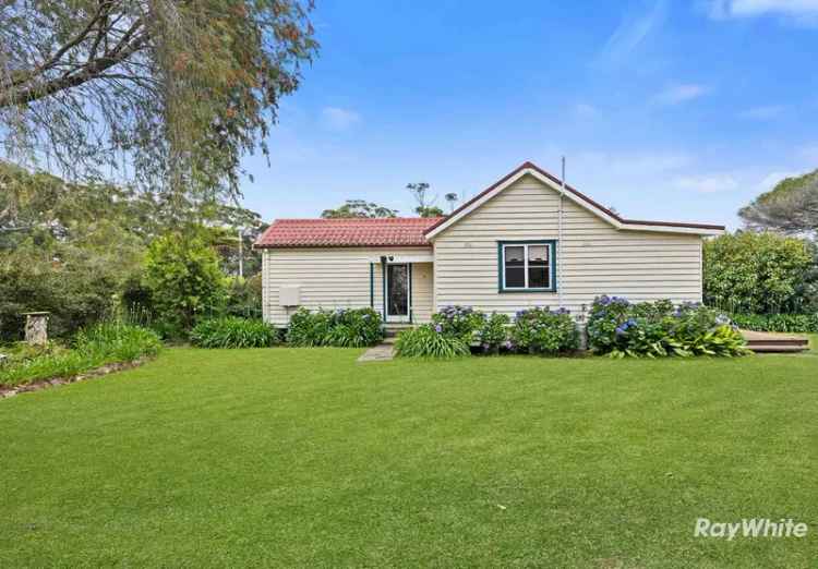 The School Masters Cottage - A Bendalong Original