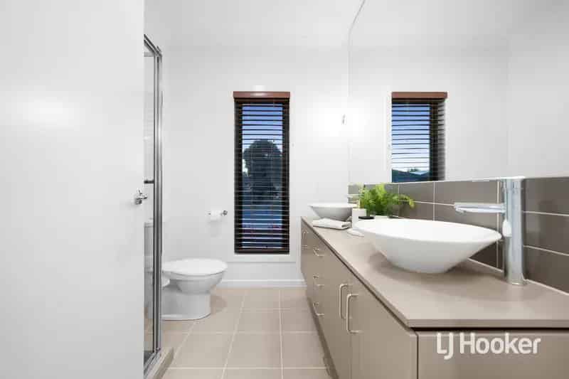 House For Sale , 1, Home Road, Melbourne, Victoria