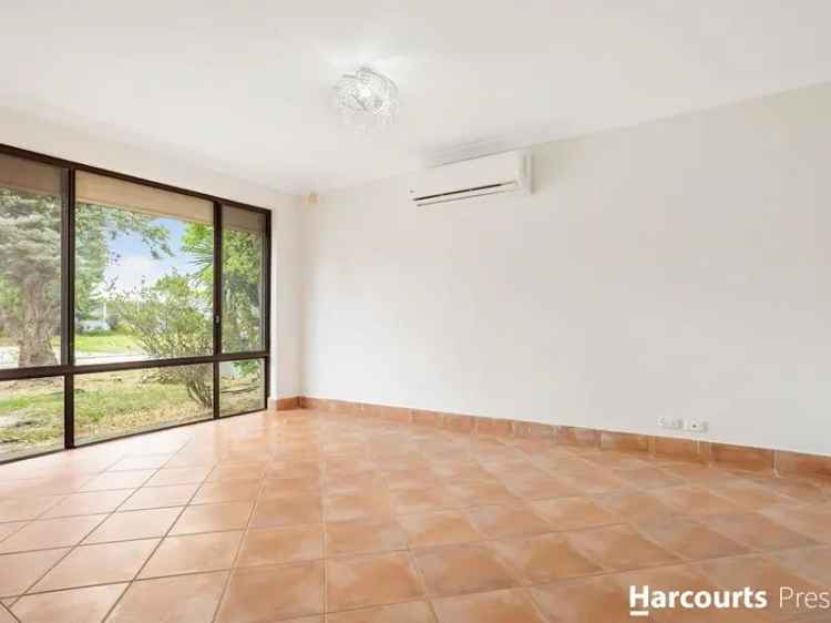 House For Sale in City of Gosnells, Western Australia