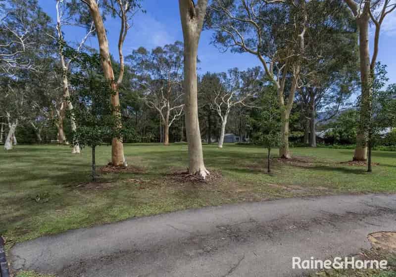 Build Your Dream Home in Stunning Location with Horse Agistment Potential