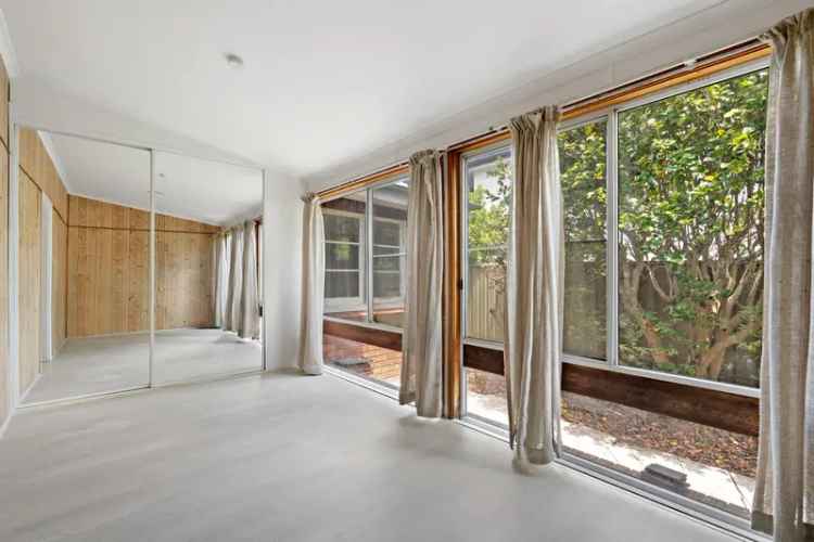 Real Estate For Lease - 16 Old Berowra Road - Hornsby , NSW