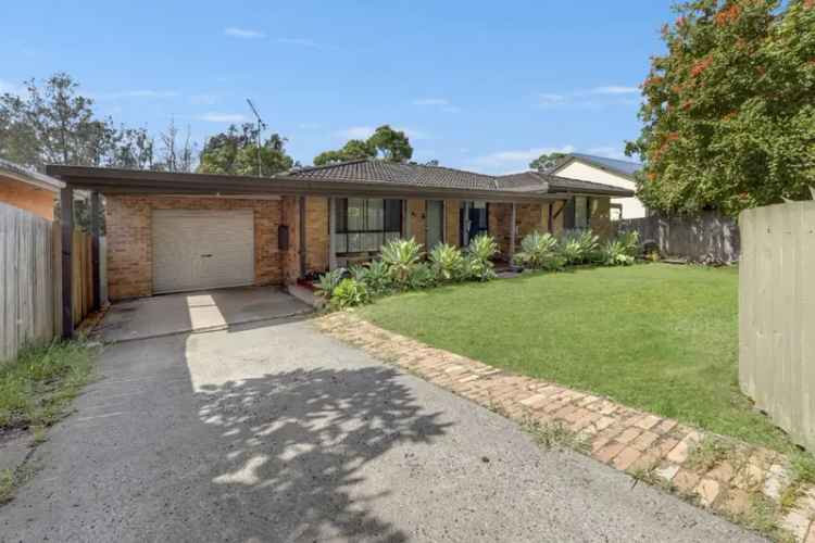 3 Bed 1 Bath Brick Home West Kempsey