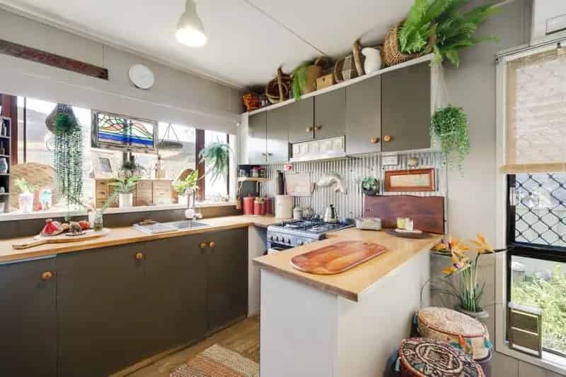 Charming 2-Bedroom Home with Sunroom in a Great Location!