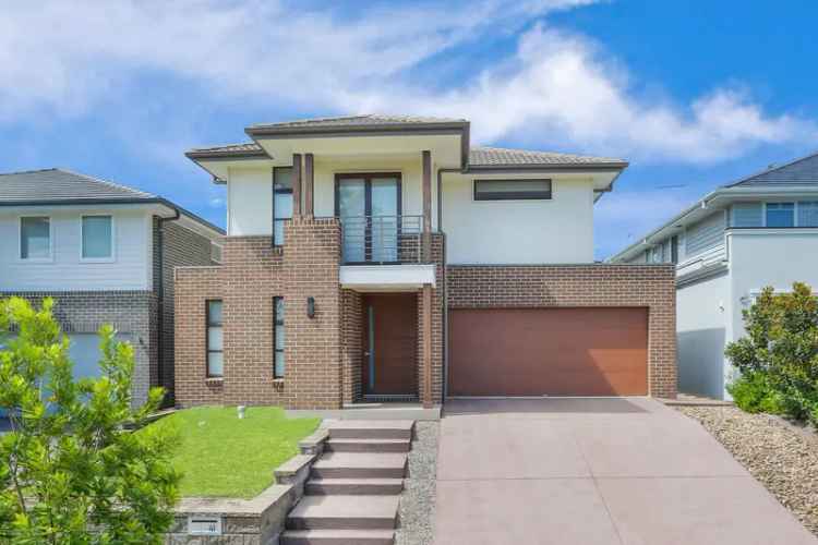 Modern four bedroom double storey home in Glenmore Park with ensuite