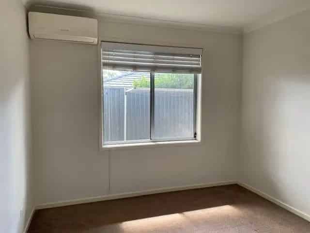 Real Estate For Lease - 31A Furlong Drive - Currans Hill , NSW