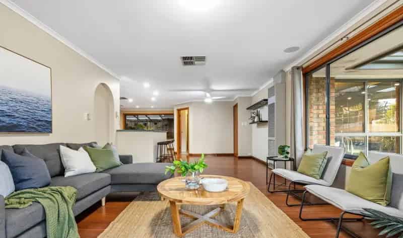 3 Oriole Court, Seaford Rise SA 5169 - House For Lease
