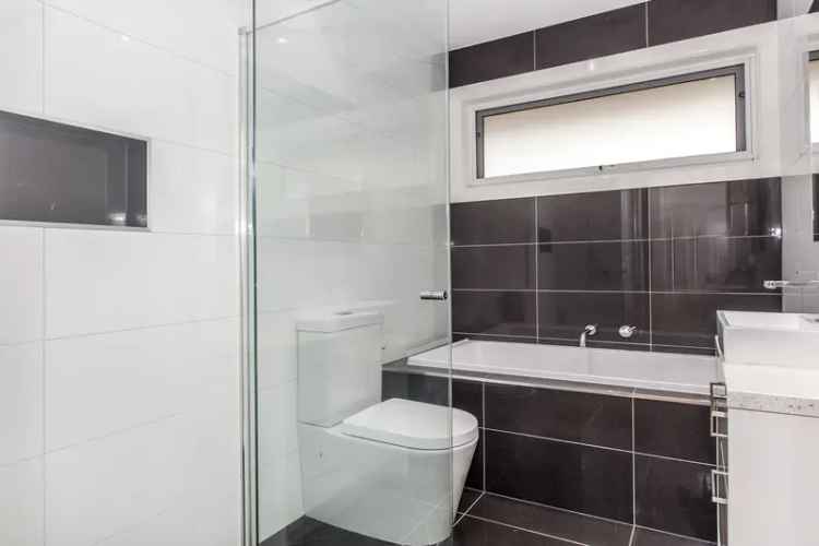 2 rooms apartment of 226 m² in Melbourne