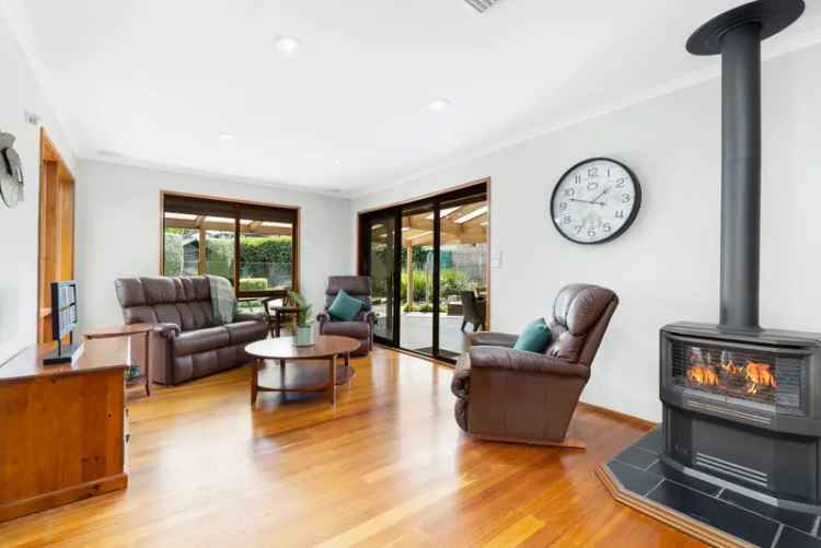 Buy Family House in Wantirna South with Modern Features and Gardens