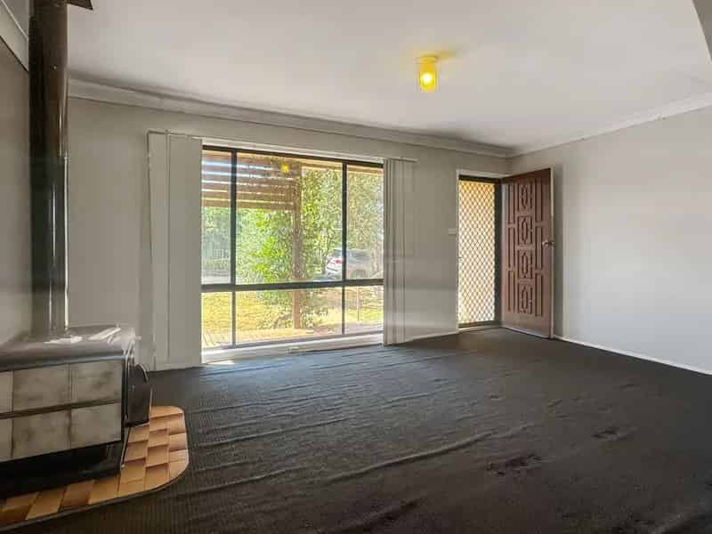 10 Basil Avenue, Parkes NSW 2870 - House For Sale