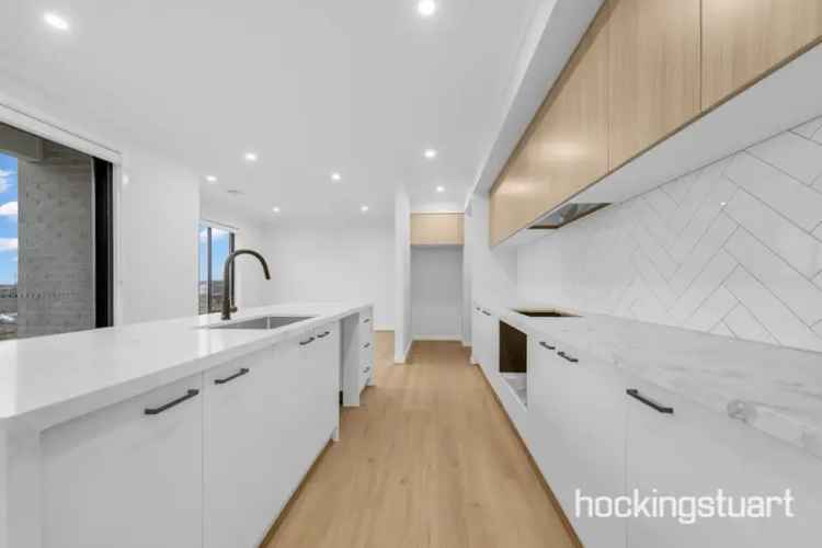 Brand New 4-Bedroom Family Home in Donnybrook