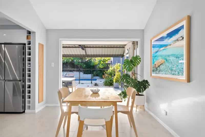 House For Sale - 9 Kingfisher Place, Yangebup WA 6164