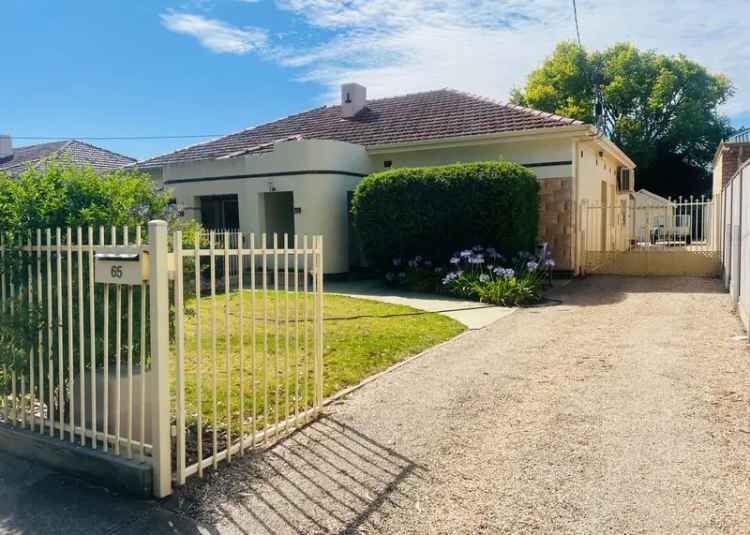 65 Maxwell Terrace, Glengowrie SA 5044 - House For Lease