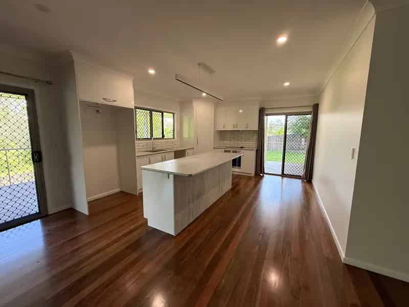 Buy house in Mundubbera with large yard and modern features