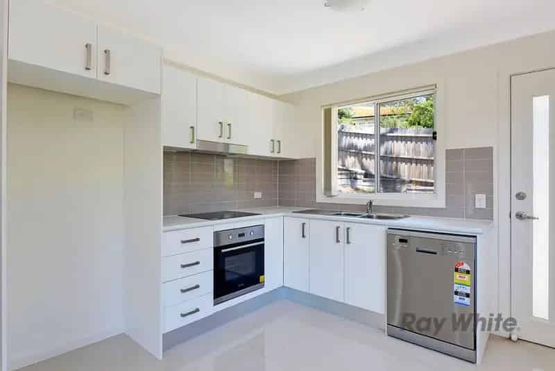 MODERN 2 BEDROOM GRANNY FLAT