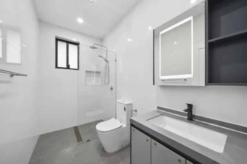 Real Estate For Lease - 19A Woy Woy Road - Kariong , NSW