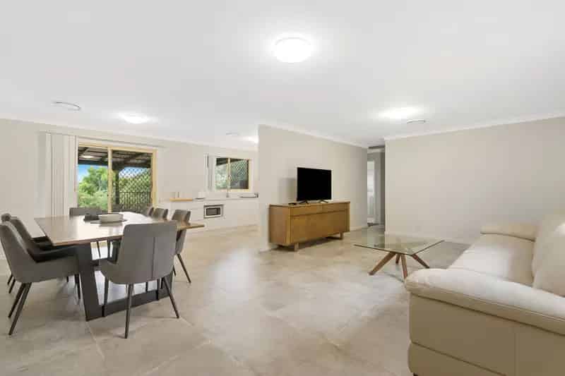 2 rooms house of 467 m² in Gold Coast City