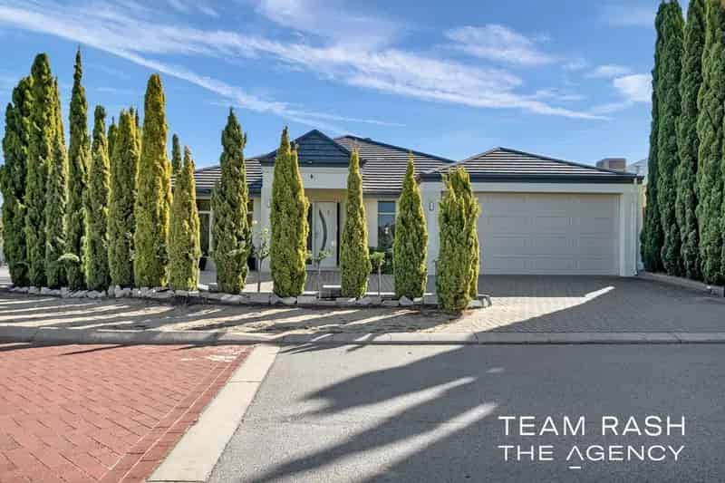 House For Sale - 1 Bittern Way, Bennett Springs WA 6063
