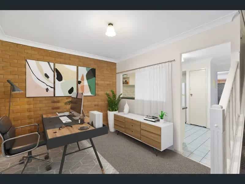 Lease 2 Bedroom Townhouse in Beenleigh with Private Courtyard
