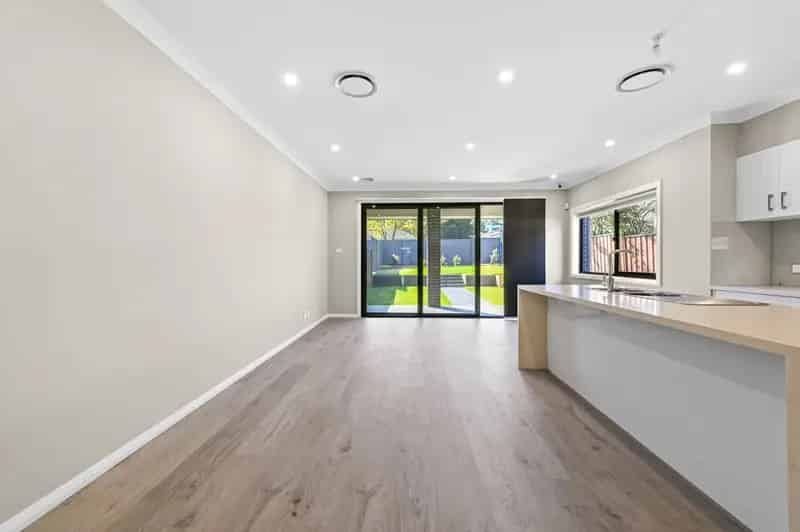 Real Estate For Lease - 4 Flinders Street - Ermington , NSW