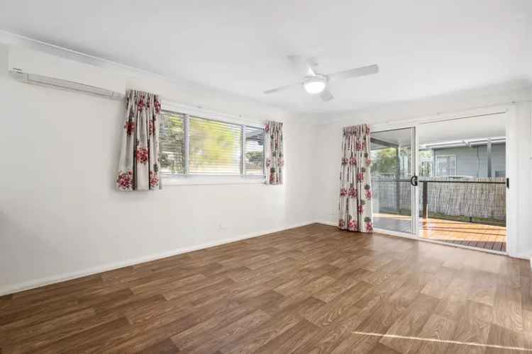 Granny Flat For Lease Toukley NSW Two Bedrooms Air Conditioning