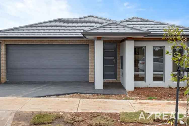 4 Bedroom House 188m² Melbourne - Modern, Family Home