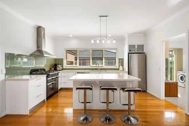 House For Sale , 7, Kintyre Court, Bannockburn, Victoria
