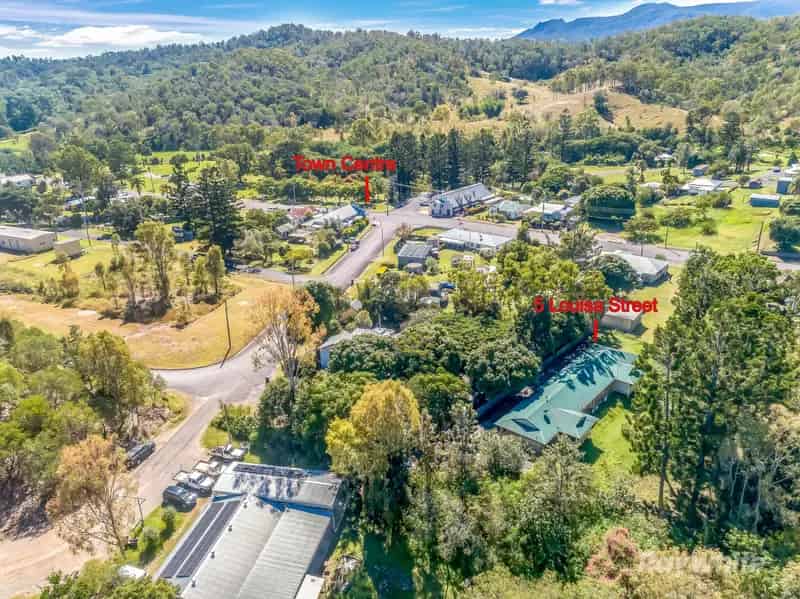 "Dual-Income Investment Opportunity - Heart of Mount Perry"