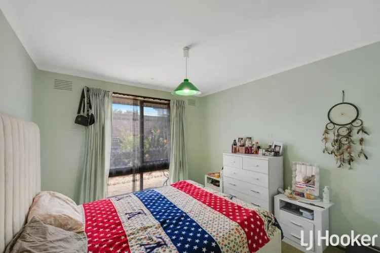 House For Sale in Melbourne, Victoria