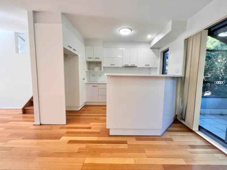 3 Bed Townhouse For Lease Maryville NSW