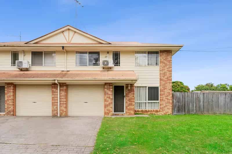 Spacious Townhome for Sale in Rochedale South with Huge Backyard