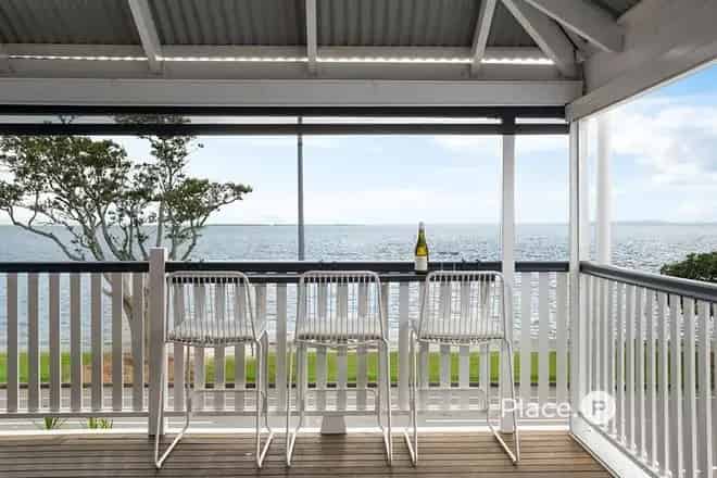House For Sale , 49, Waterloo Esplanade, City of Brisbane, Queensland