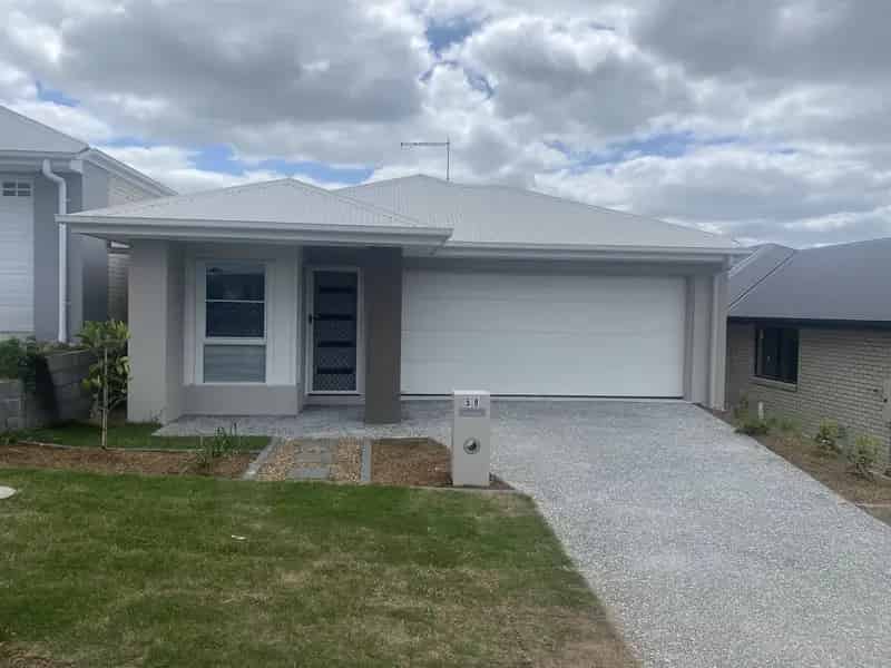SPACIOUS BRAND NEW FOUR BEDROOM FAMILY HOME