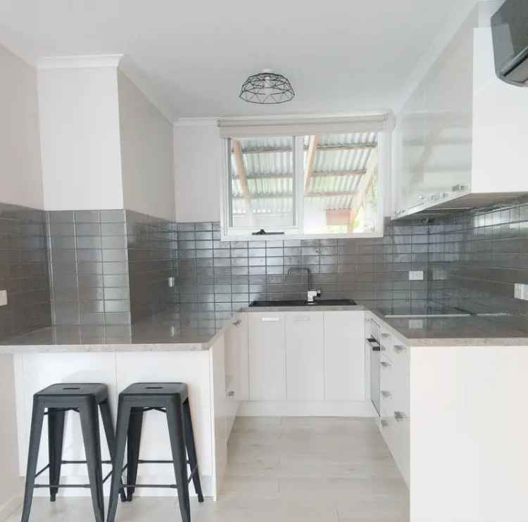 3 Bedroom 184m² Melbourne Apartment Near Wattle Park