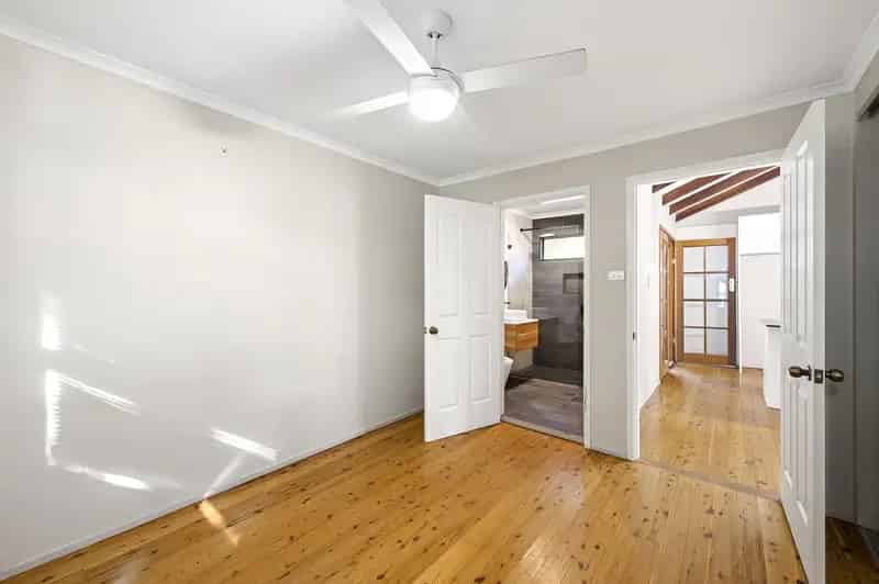Real Estate For Lease - 81a Date Street - Adamstown , NSW