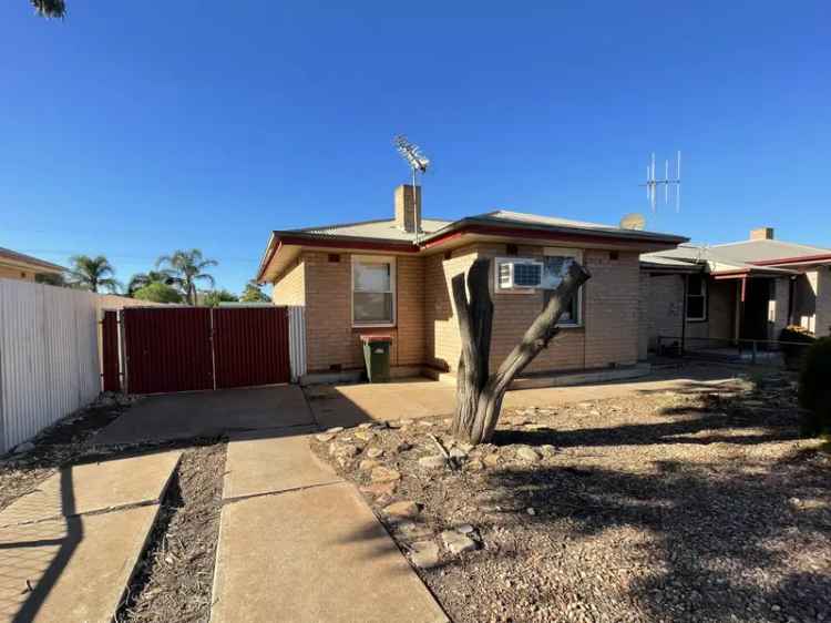 Rent 3 Bedroom Home in Whyalla Stuart with Low Maintenance Gardens