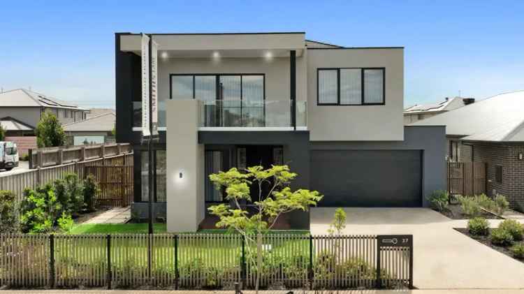 Contemporary Luxury Living in Smiths Lane Estate