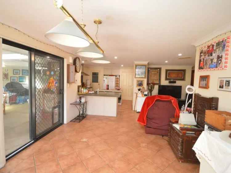 House For Sale in City of Mandurah, Western Australia