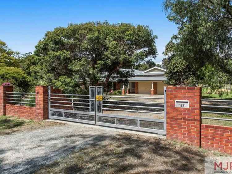 House For Sale in Shire of Serpentine-Jarrahdale, Western Australia