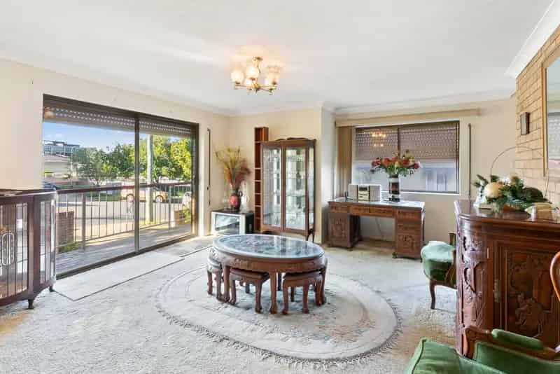 Rare Tri-Level Apartment, Top Nundah Elevation