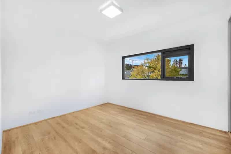 Real Estate For Lease - 17/5 Burnie Street - Lyons , ACT