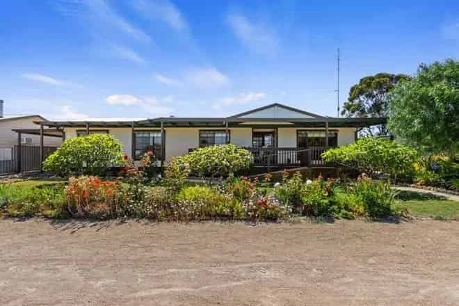 House For Sale , Port Victoria, South Australia