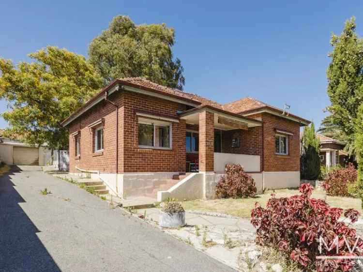 House For Sale in Fremantle, Western Australia