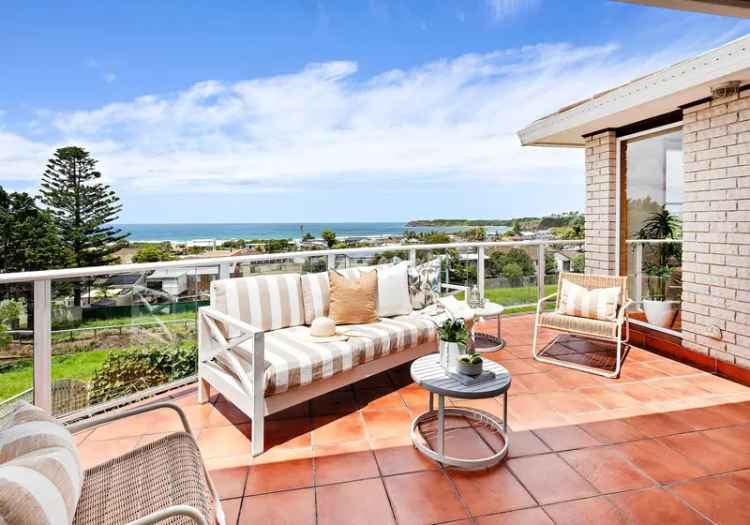 Spacious Coastal Home with Stunning Jones Beach Views