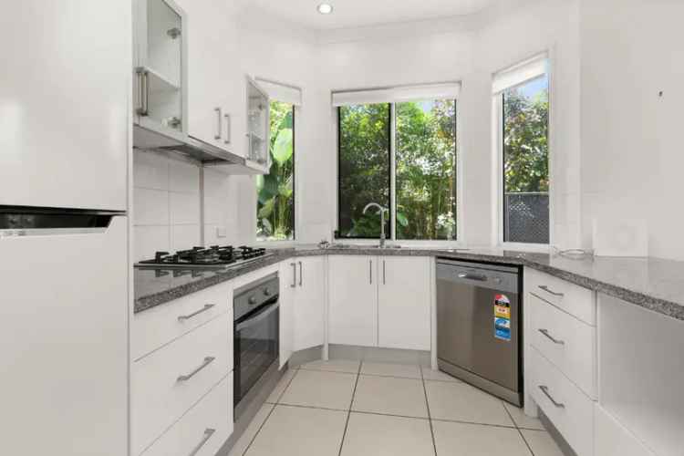 Paddington Home 3 Bed 2 Bath Secure Parking City Views